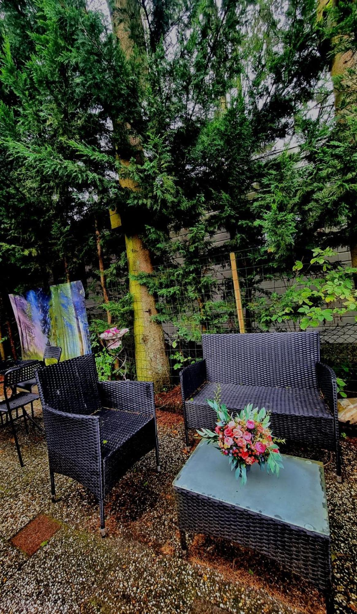 Chalet Op Een Rustig Park In De Natuur Putten Exteriör bild
